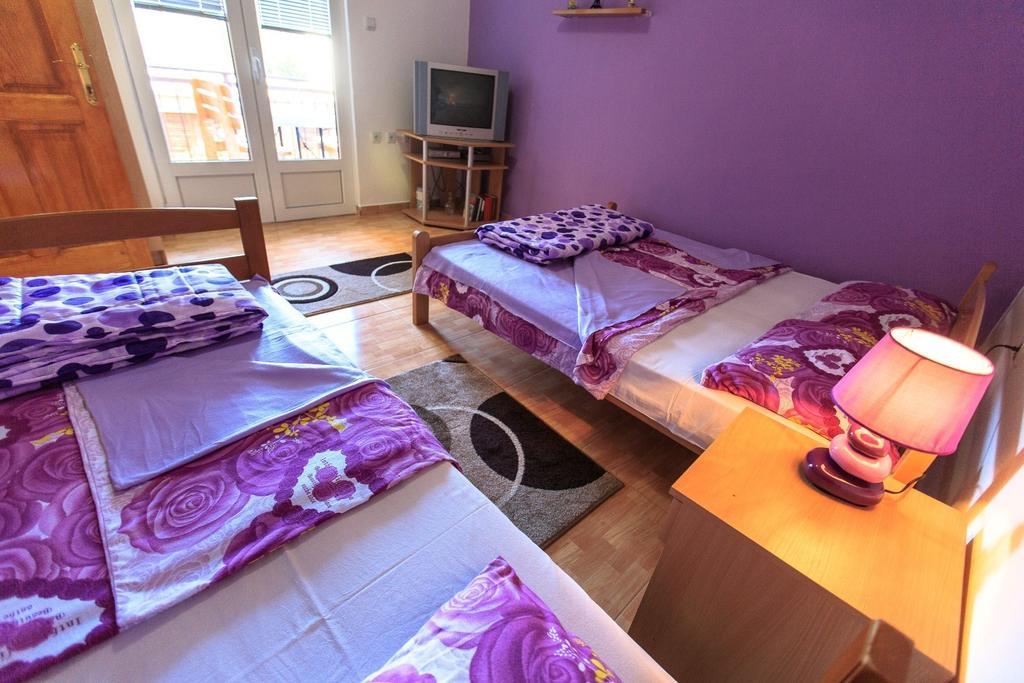 Apartments Vitic Sutomore Pokoj fotografie