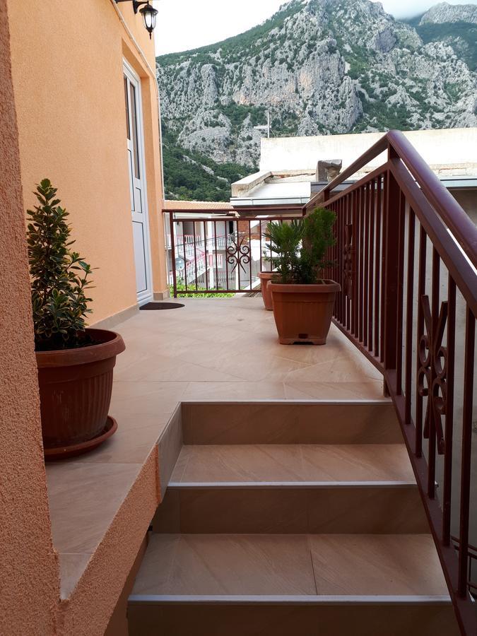Apartments Vitic Sutomore Exteriér fotografie