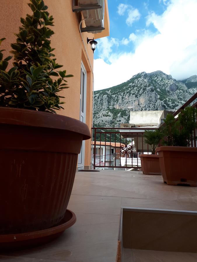 Apartments Vitic Sutomore Exteriér fotografie